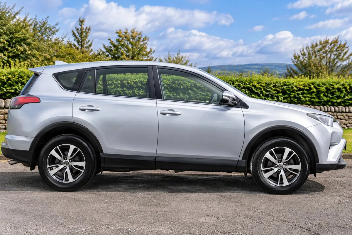 Rav 4.  2016 - Image 2