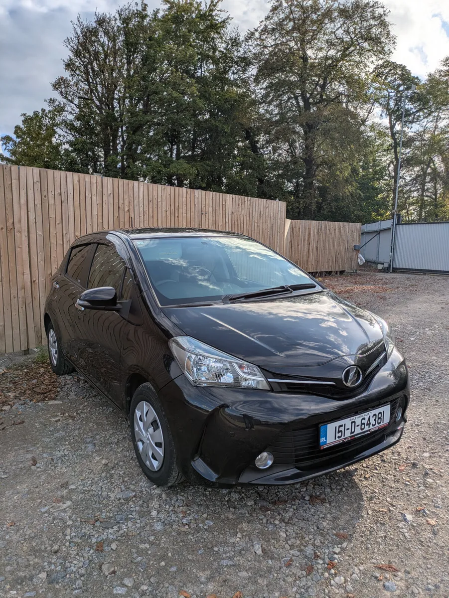 2015 Toyota Vitz Automatic | Only 37,292 KM | Reve - Image 4