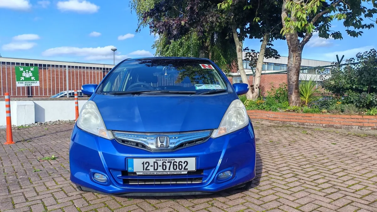 Honda Fit 2012 Low Mileage - Image 5