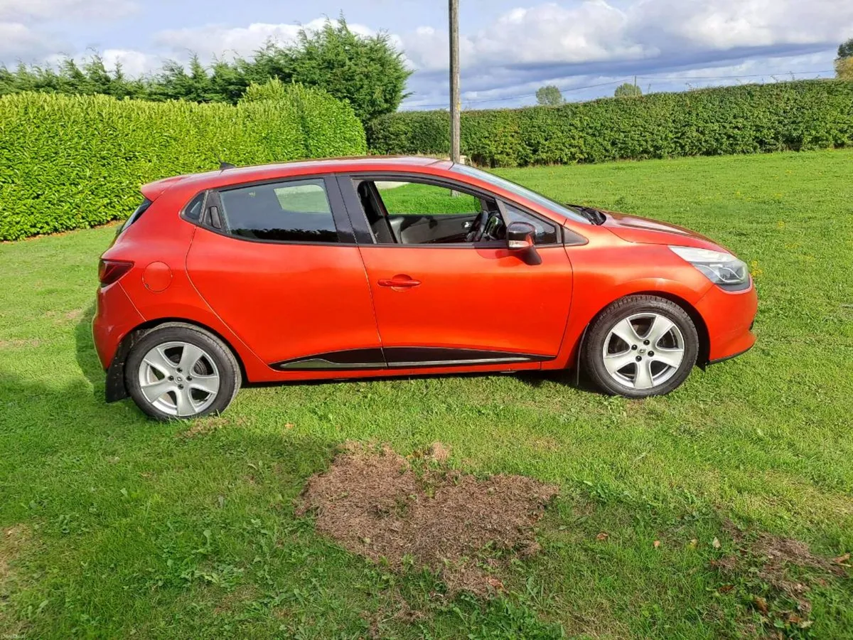 RENAULT CLIO CAR. - Image 5
