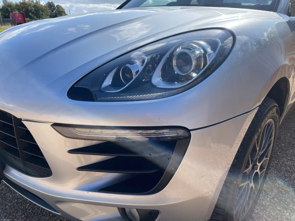 Porsche Macan S DSL  AUTO ALL WHEEL DRIVE. - Image 6