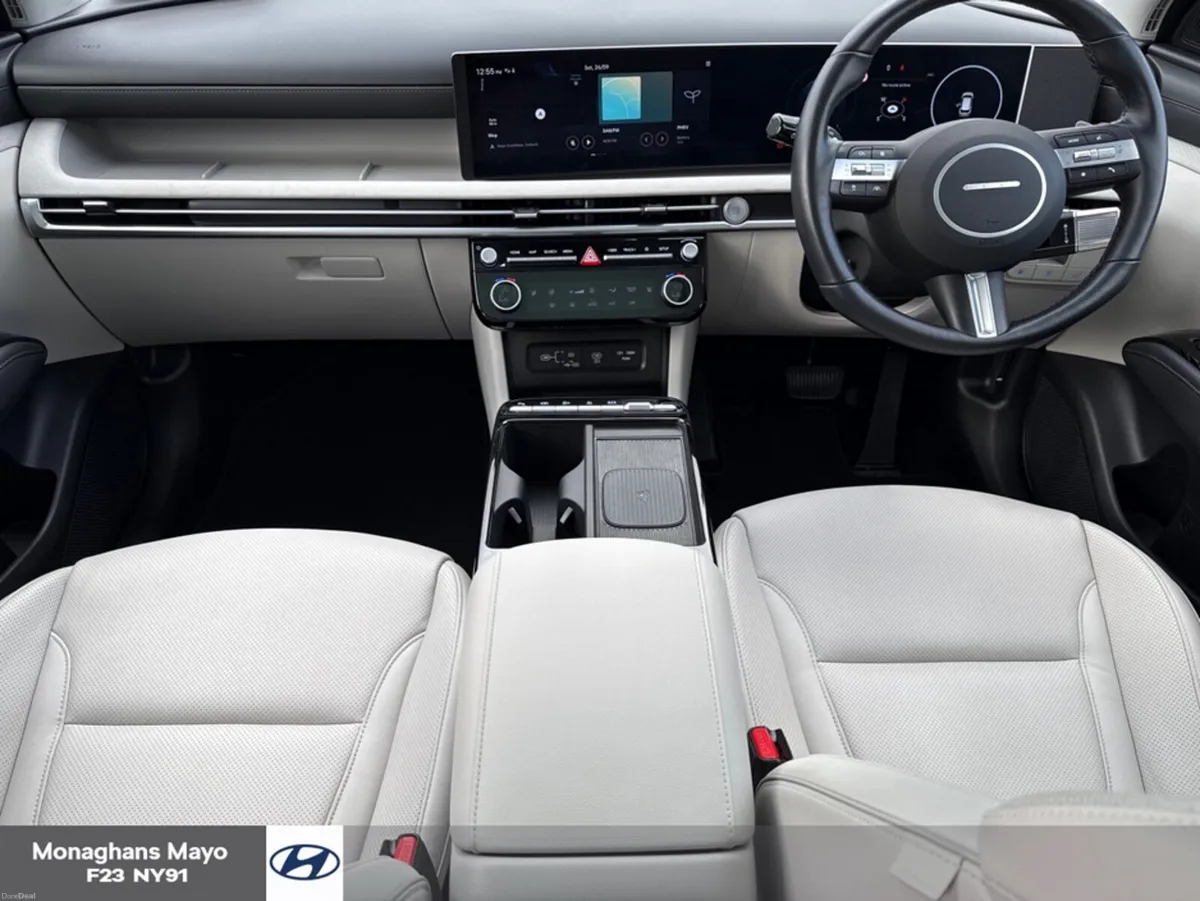 Hyundai Tucson PLATINUM PHEV AUTO 2WD - Image 2