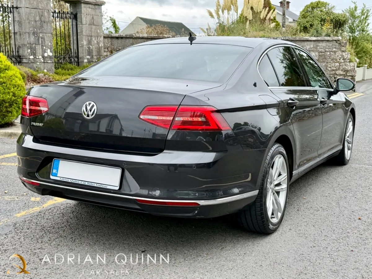 Volkswagen Passat 2.0 TDi HIGHLINE 150 BHP DSG AUT - Image 5