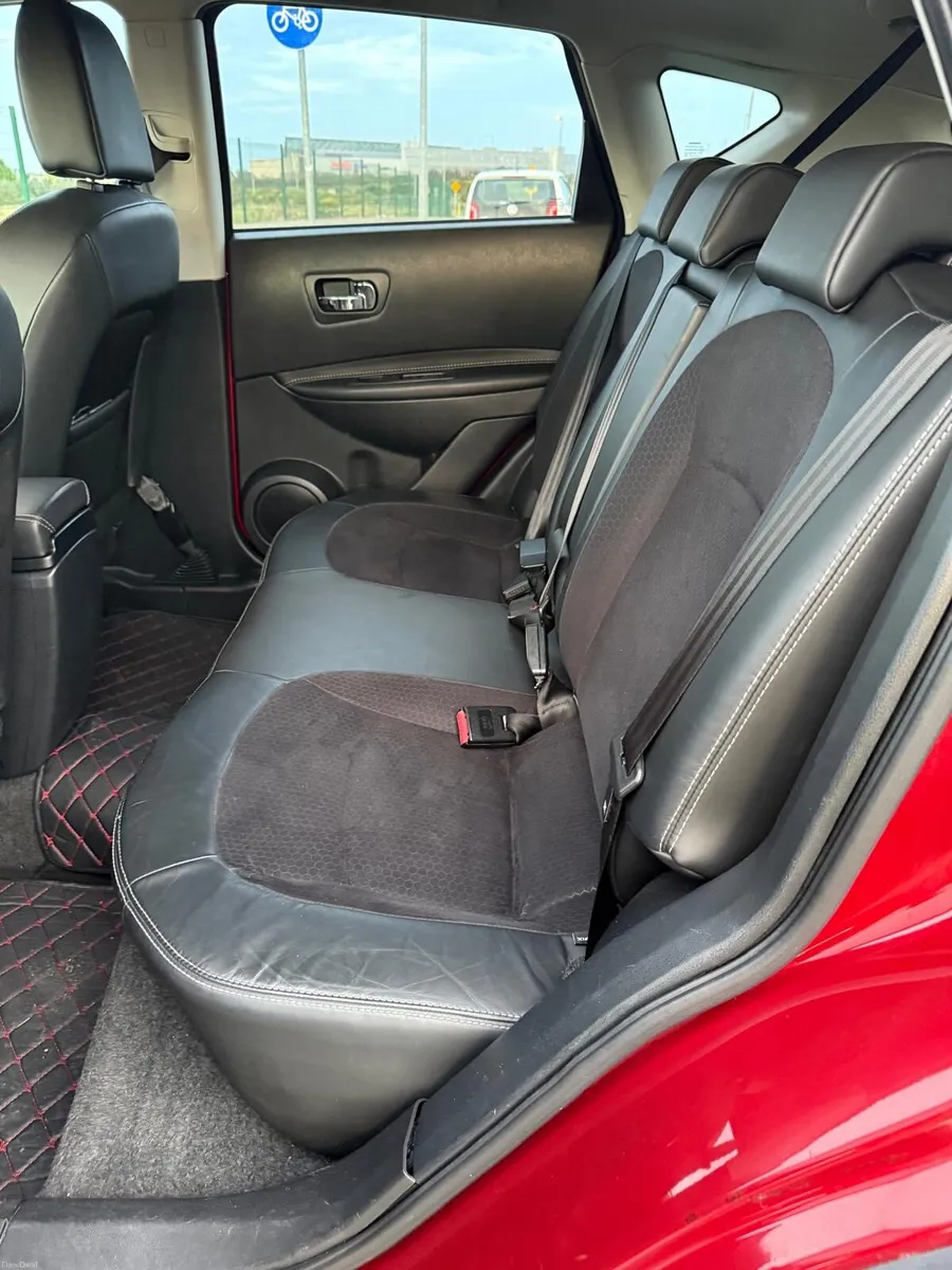 Car - Image 6