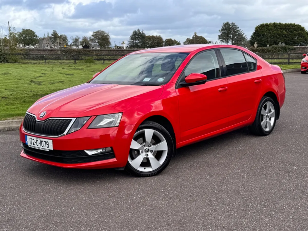 Skoda Octavia AMBITION 1.6 TDI 90HP 4 4DR - Image 1