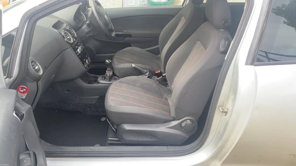 Vauxhall Corsa 2015 - Image 2