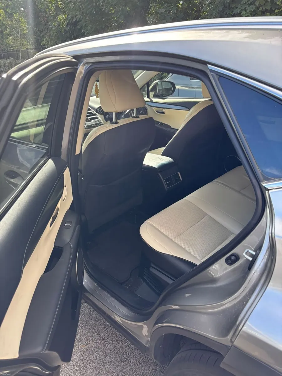 Lexus NX 2018 - Image 4