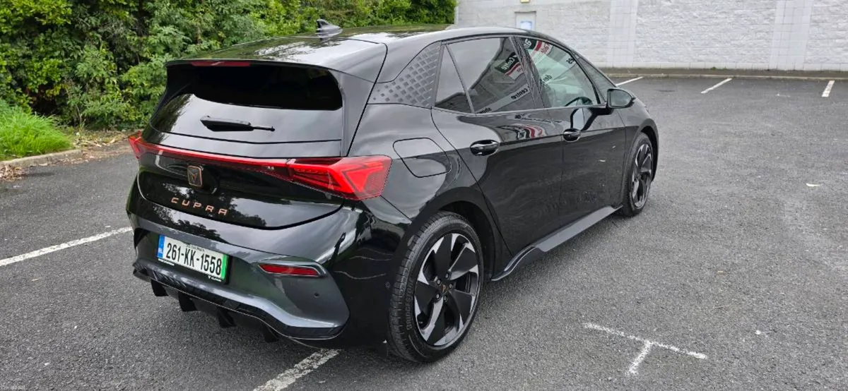 261 CUPRA BORN E BOOST - Image 5