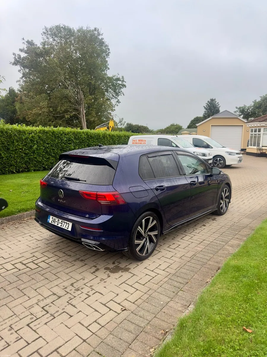 2024 Volkswagen Golf R-Line - Image 5
