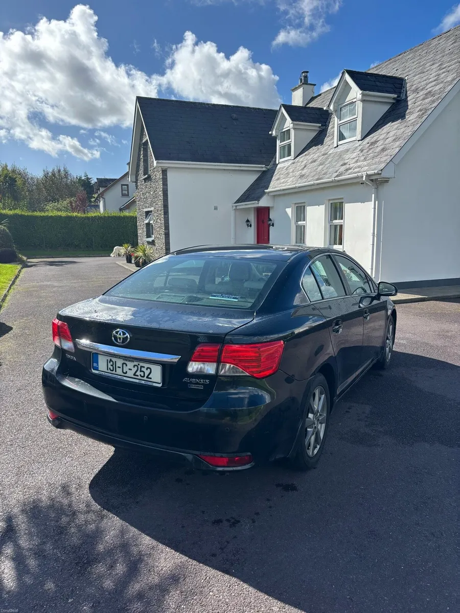 2013 Toyota Avensis Sol - Image 3