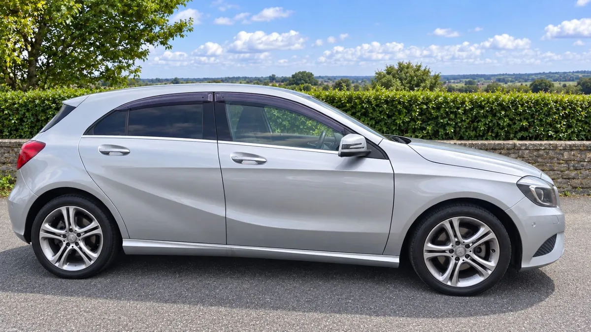 Mercedes-Benz A-Class  2015 - Image 3