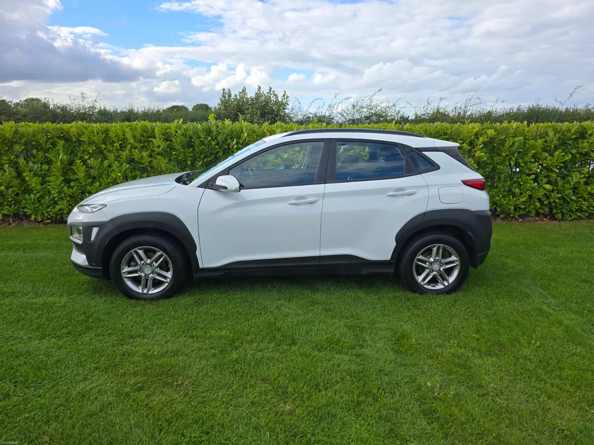 181 Hyundai KONA 1.0 T GDI New Nct - Image 5