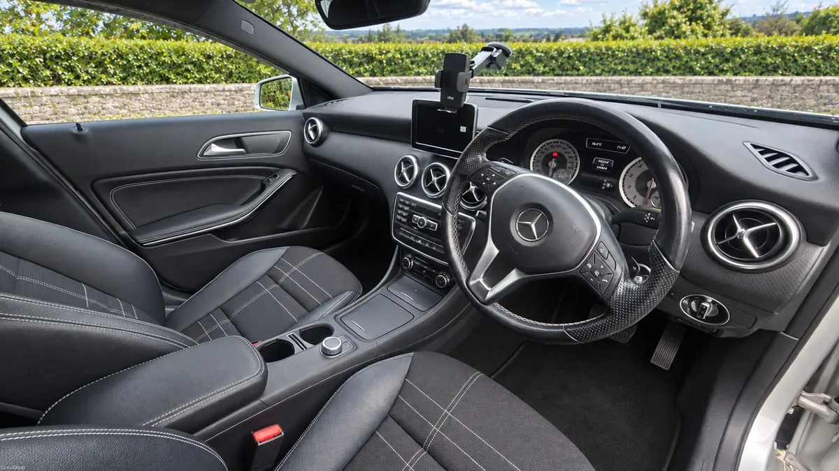 Mercedes-Benz A-Class  2015 - Image 5