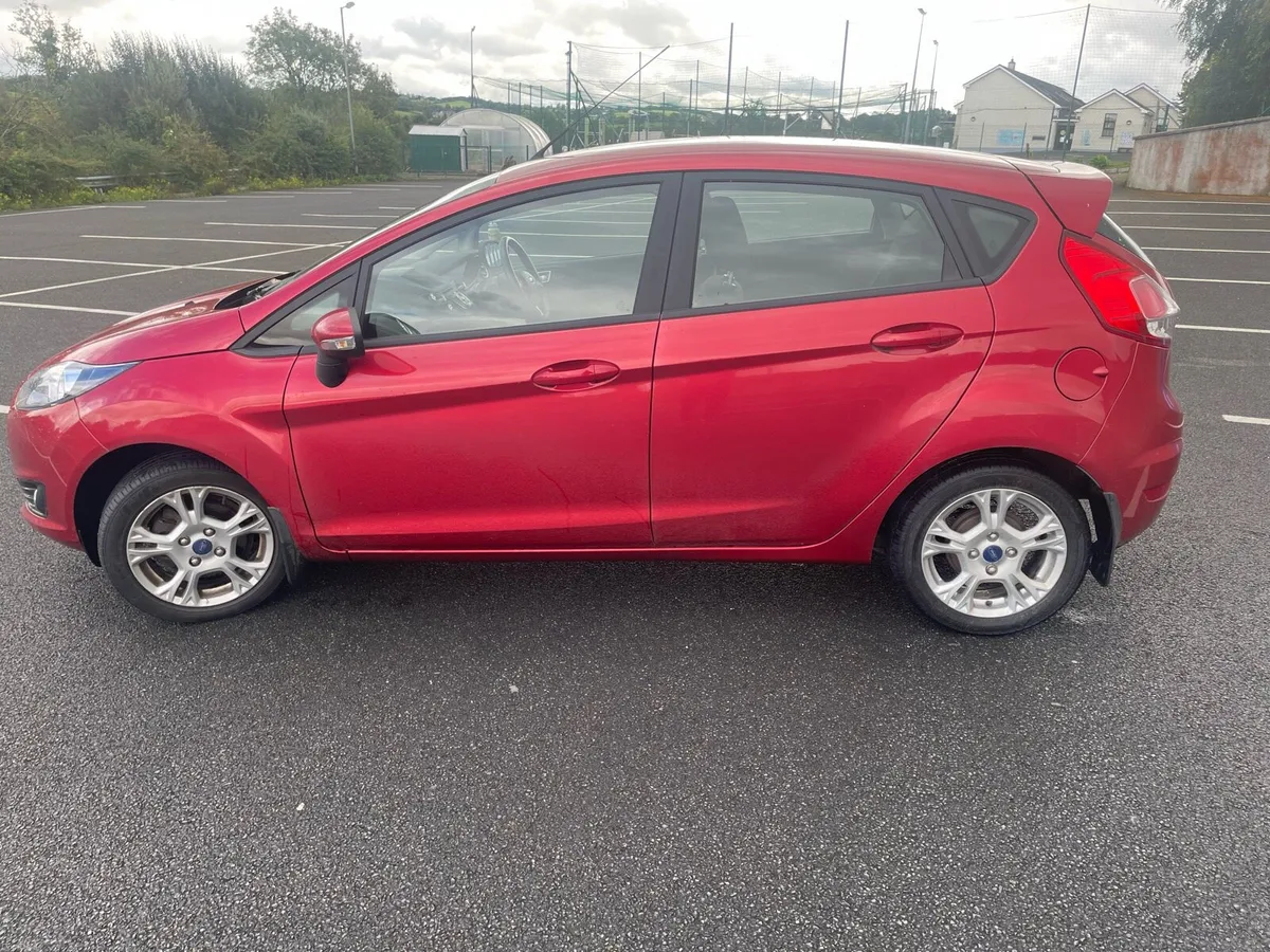 Ford Fiesta - Image 2
