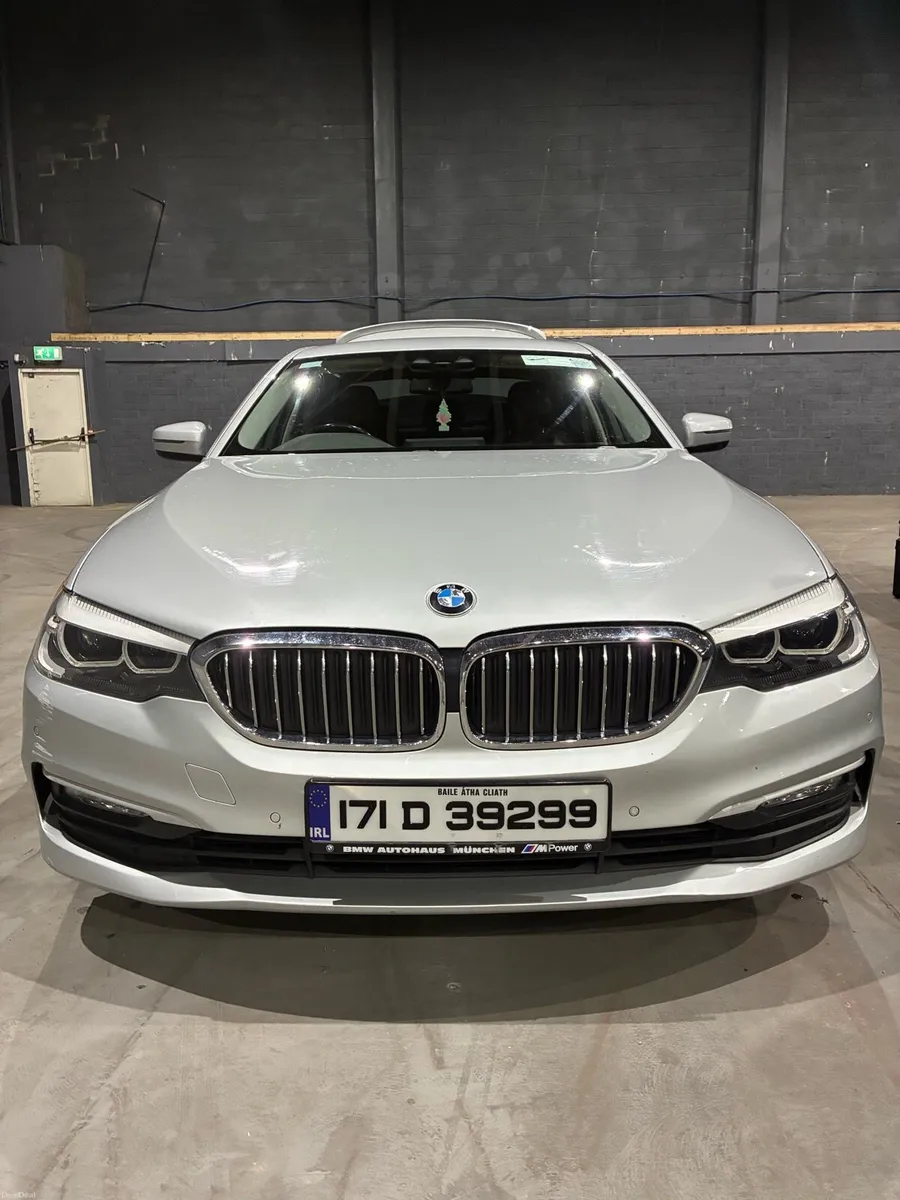 BMW 520d - Image 1