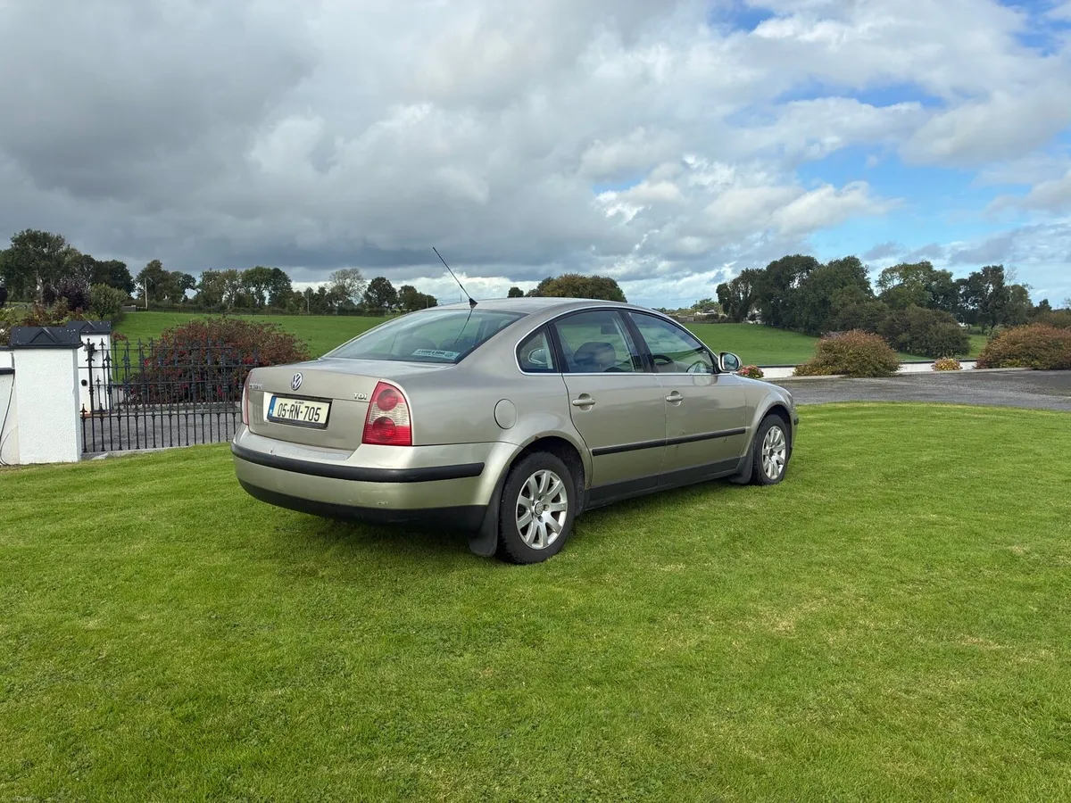 Car - Image 2