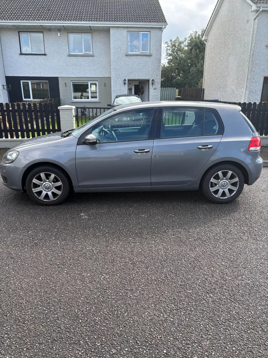 Volkswagen Golf 2012 - Image 1