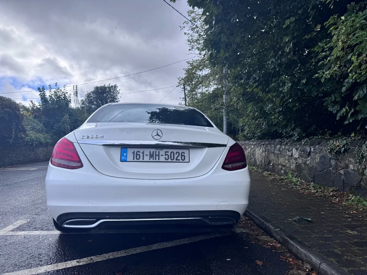 Mercedes benz c200d - Image 4