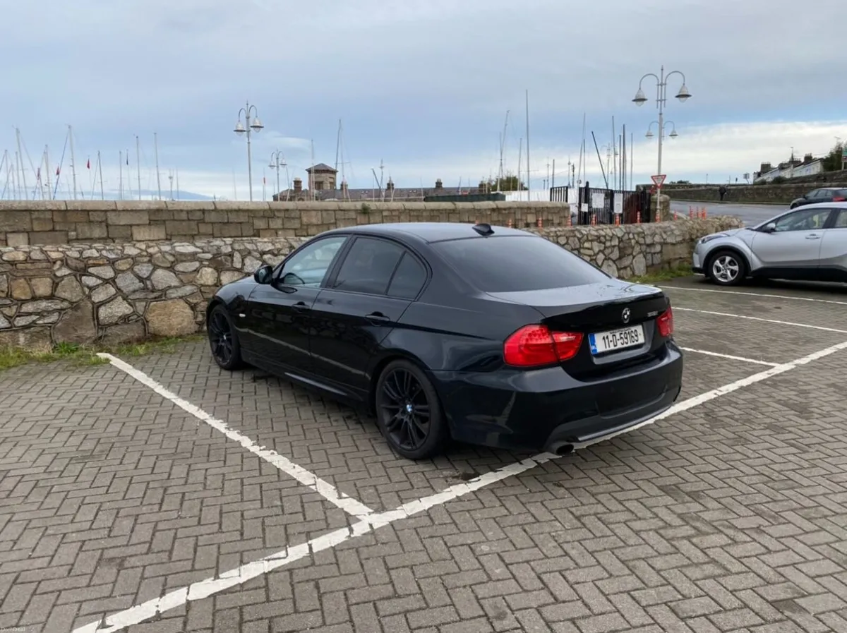 BMW 318i MSport 2011 - Image 3