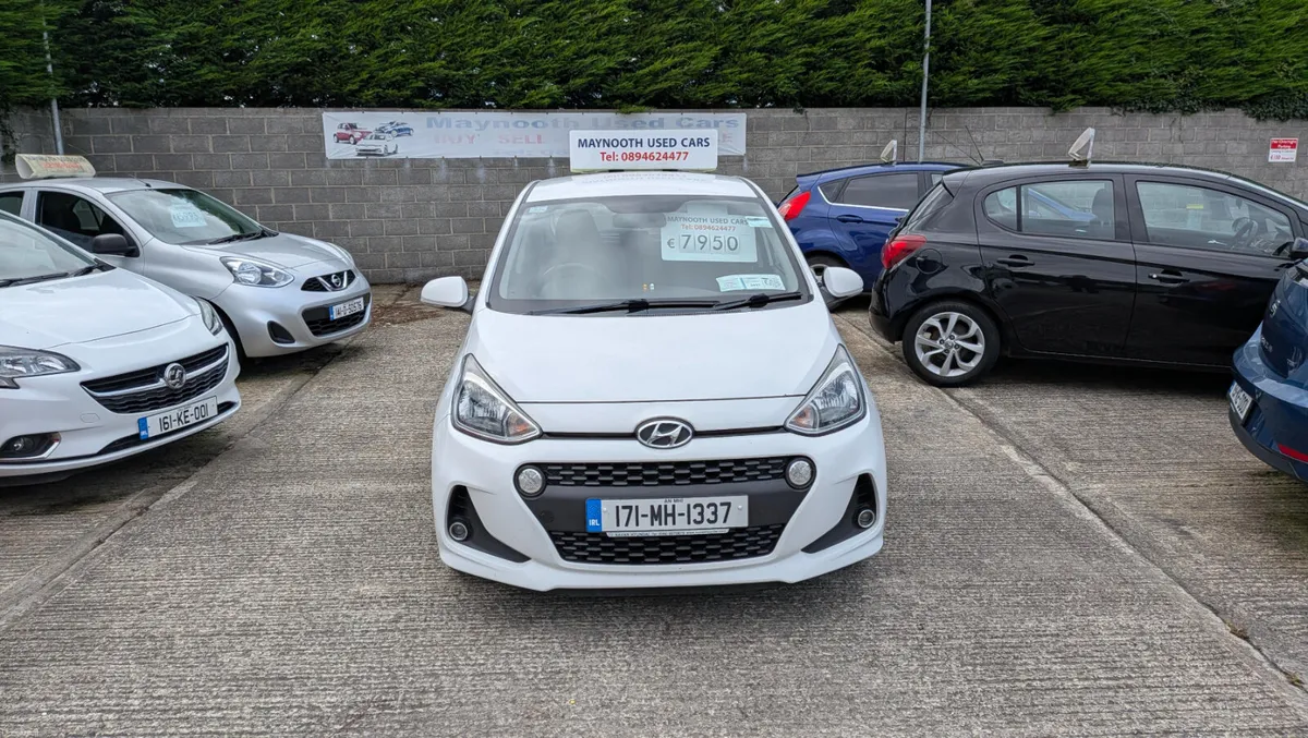 2017 Hyundai i10 1.0 High Spec low miles - Image 2