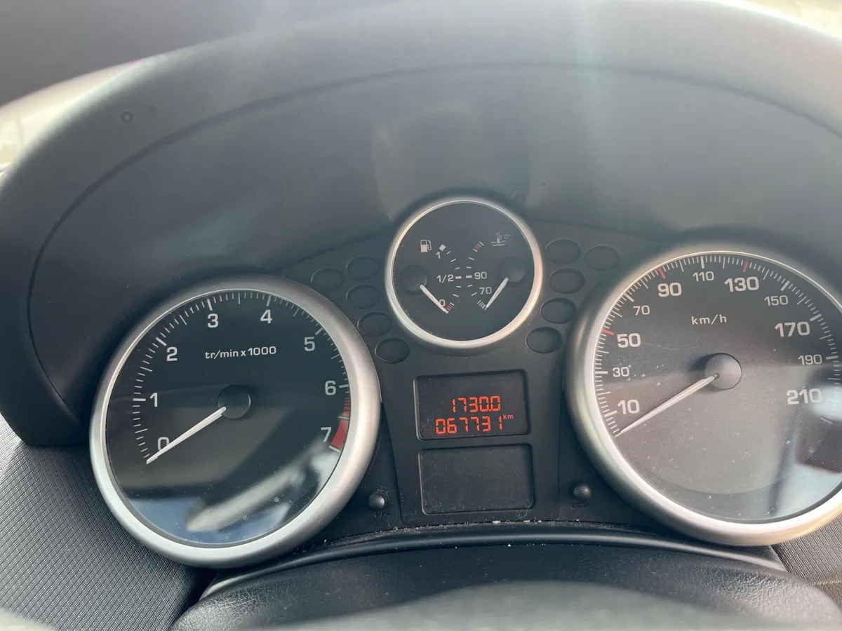 Peugeot 207 2007 - Image 6