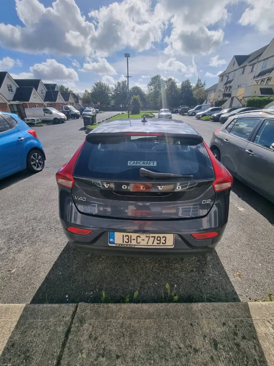 Volvo V40 - Image 4