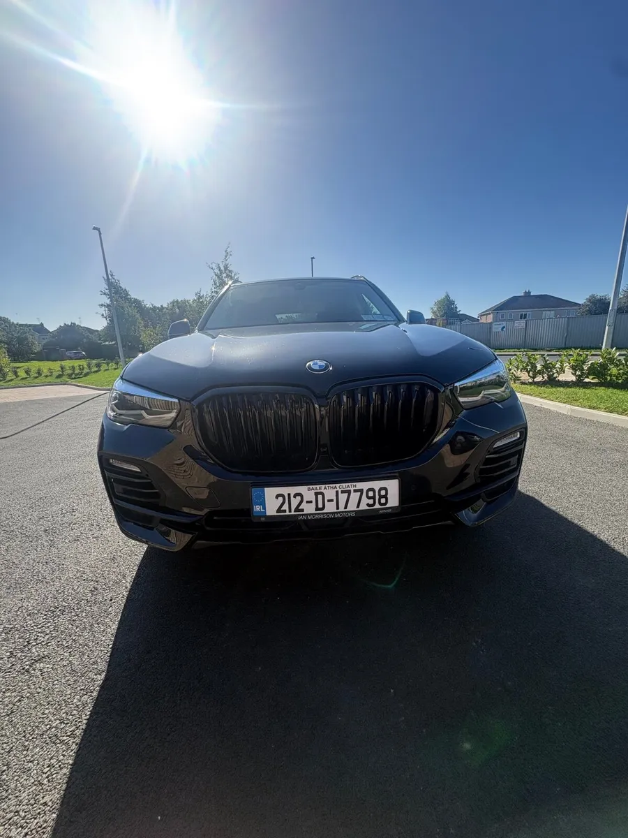 BMW X5 2021 - Image 1
