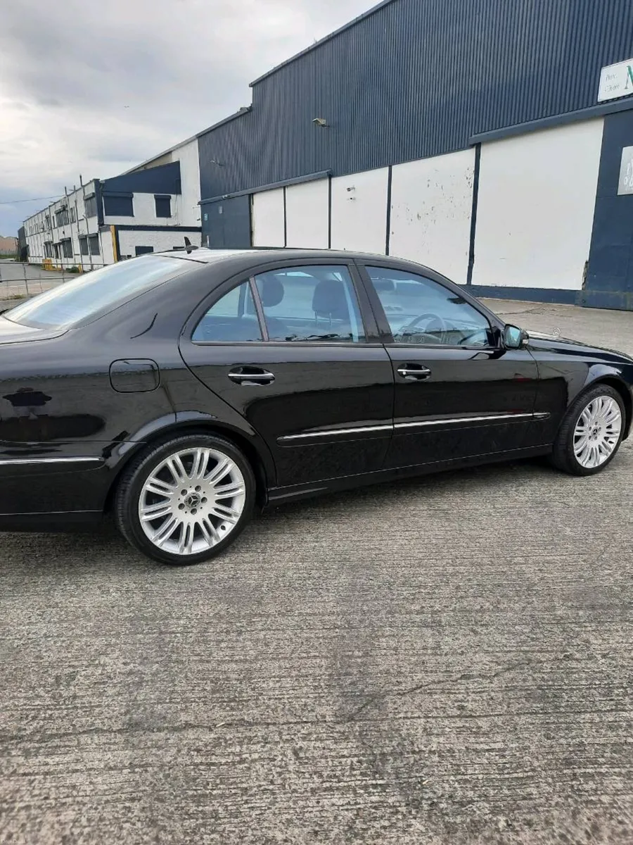 Car - Image 1