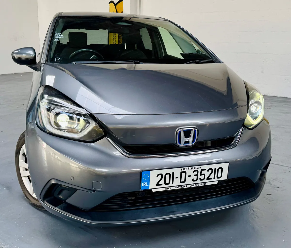 2020 Honda JAZZ/Fit 1.5 Hybrid Automatic,CarPlay - Image 2