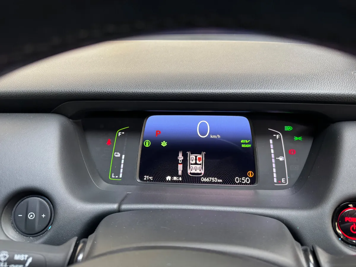 2020 Honda JAZZ/Fit 1.5 Hybrid Automatic,CarPlay - Image 6