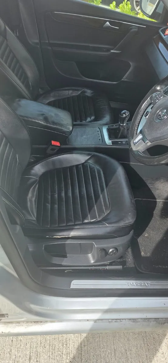 Volkswagen Passat 2014 - Image 4