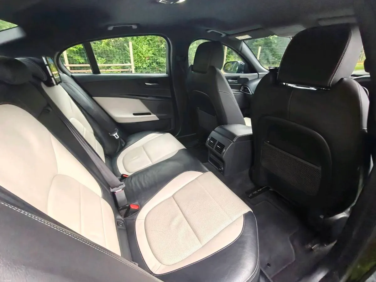 Jaguar XE R Sport 2L - Image 5