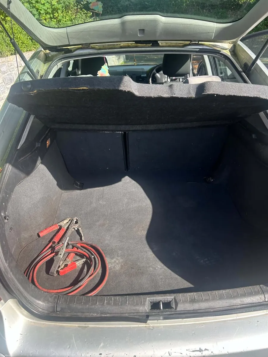Car - Image 6