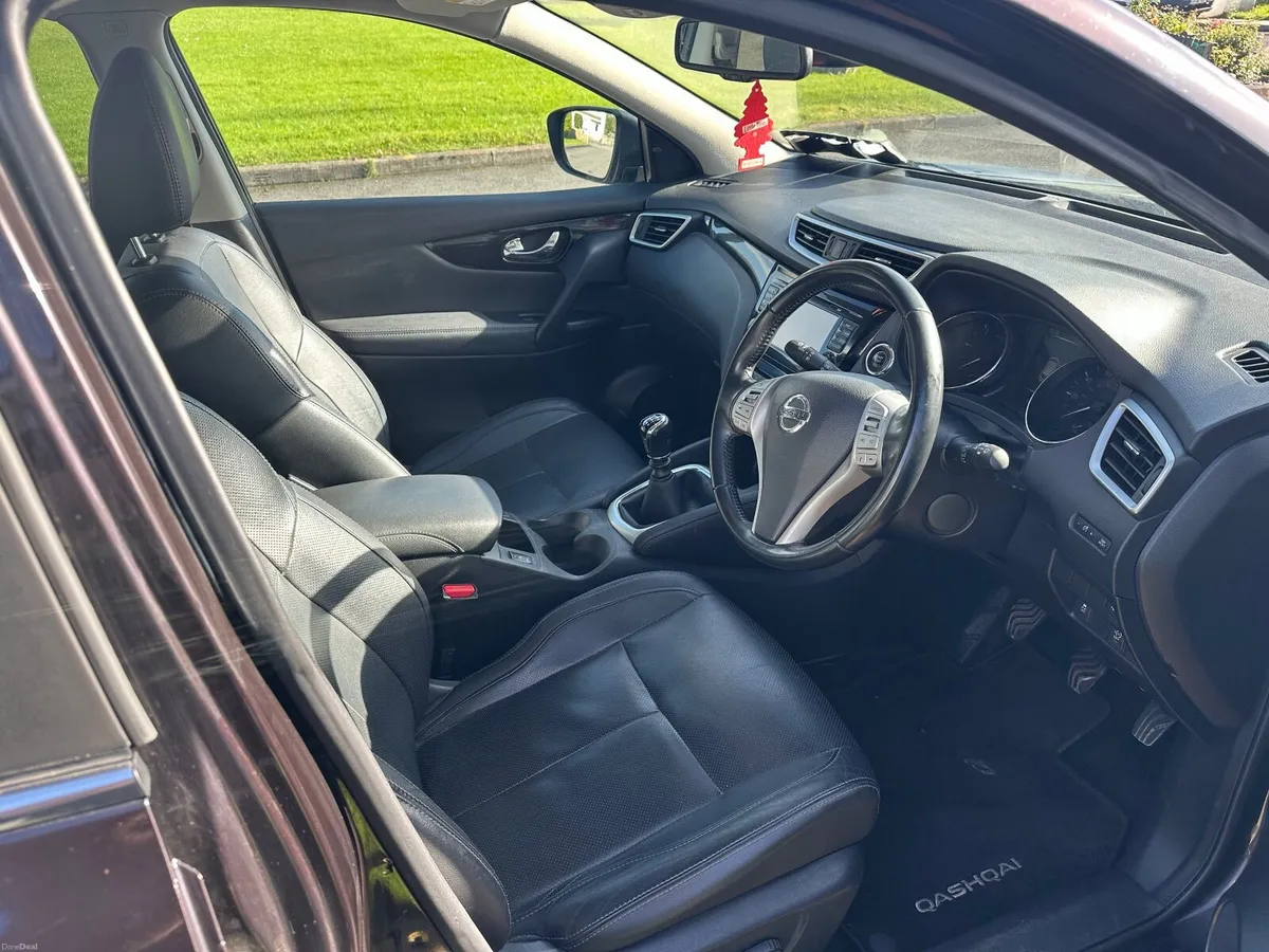 Nissan Qashqai Tekna 2015 High End - Image 5