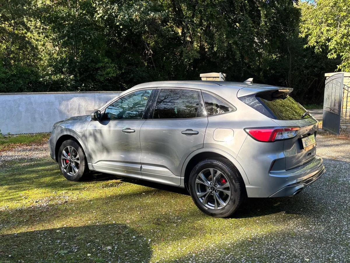 2023 Ford Kuga Hybrid ST Line-X - Image 2