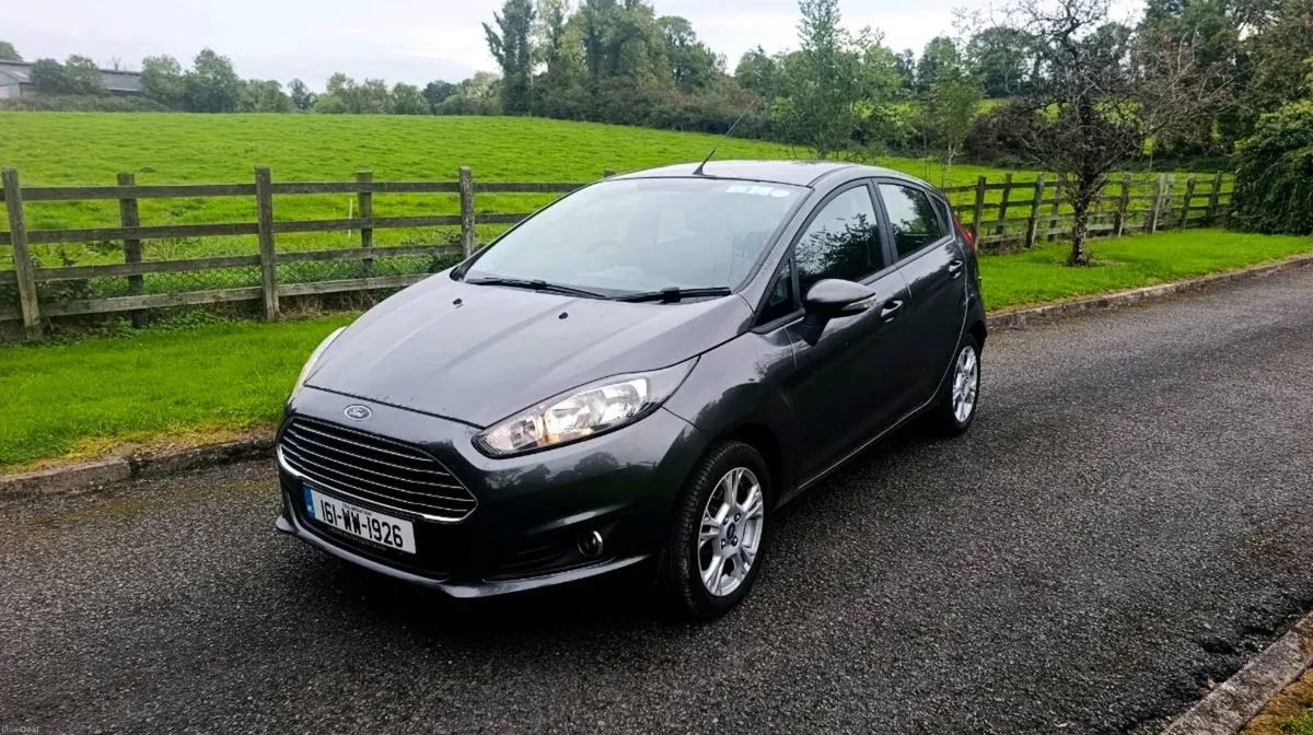 2016 Ford Fiesta Zetec Petrol - Image 3