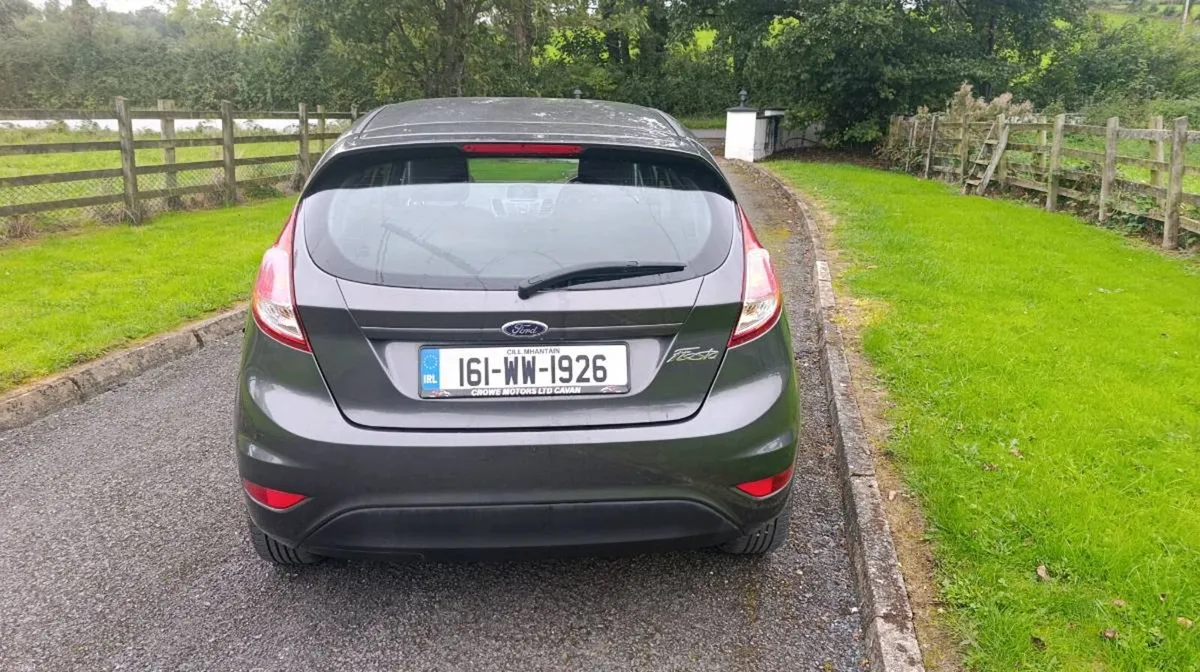2016 Ford Fiesta Zetec Petrol - Image 5