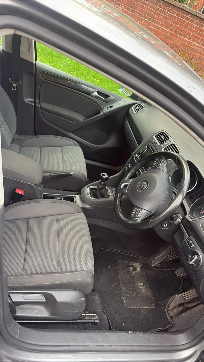 2012 vw golf - Image 5
