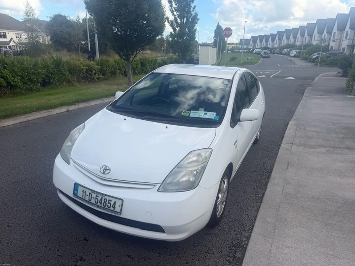 2011 Toyota Prius - Image 1