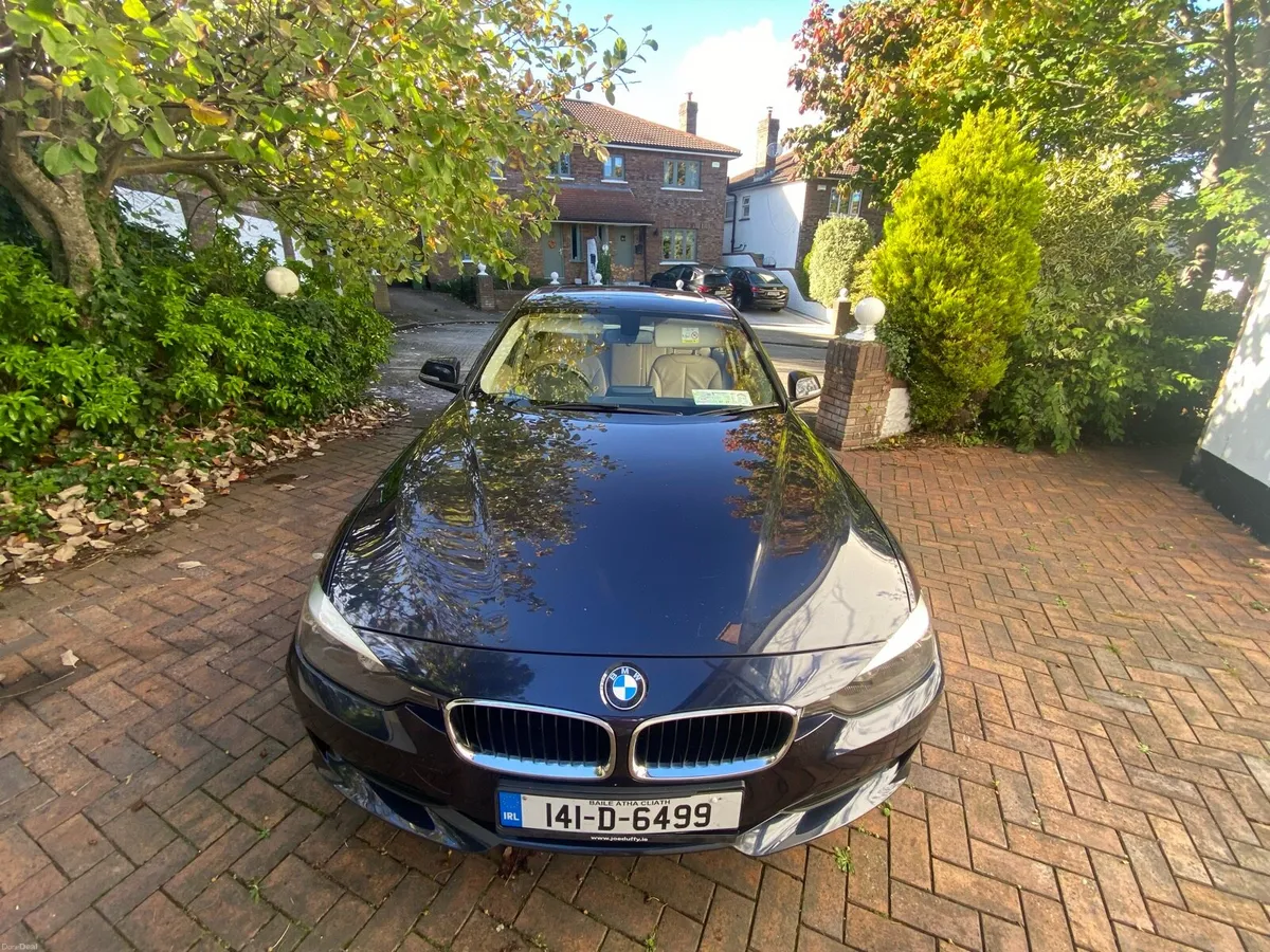CAR - Image 1