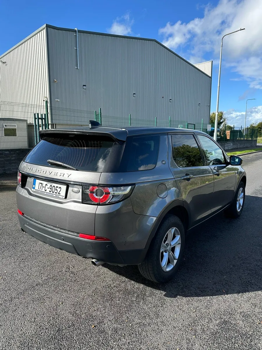 Land Rover Discovery Sport Automatic 7 Seater - Image 4