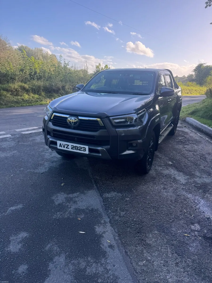 22 Hilux invincible x 80k 12 months mot - Image 2