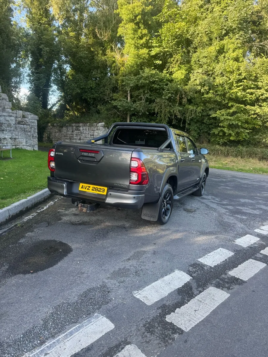 22 Hilux invincible x 80k 12 months mot - Image 4