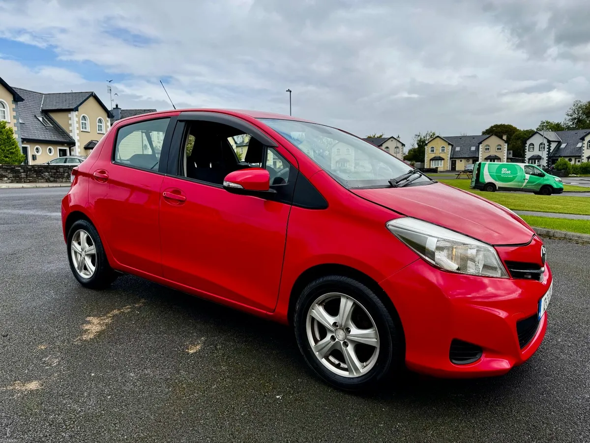 Toyota Yaris 1.0Vvti 2012 *New NCT & Tax 03/27 90k - Image 3