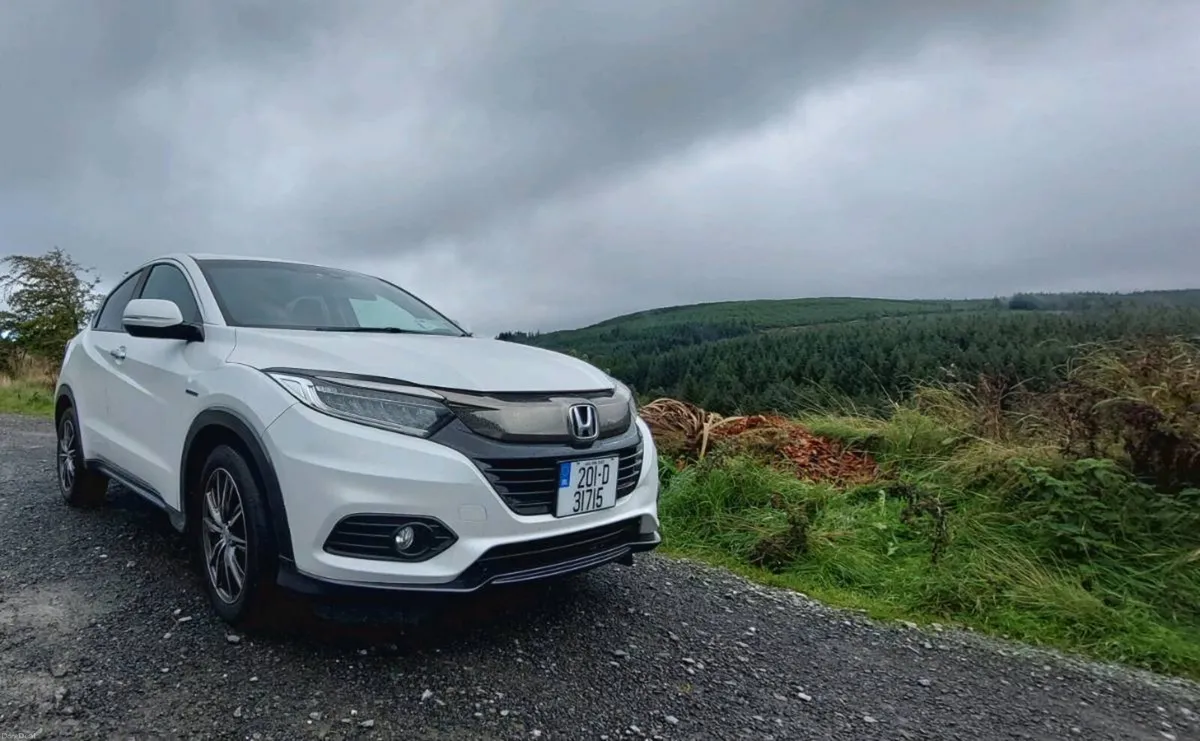 2020 Honda Vezel 1.5 Hybrid – Sporty Spec - Image 2