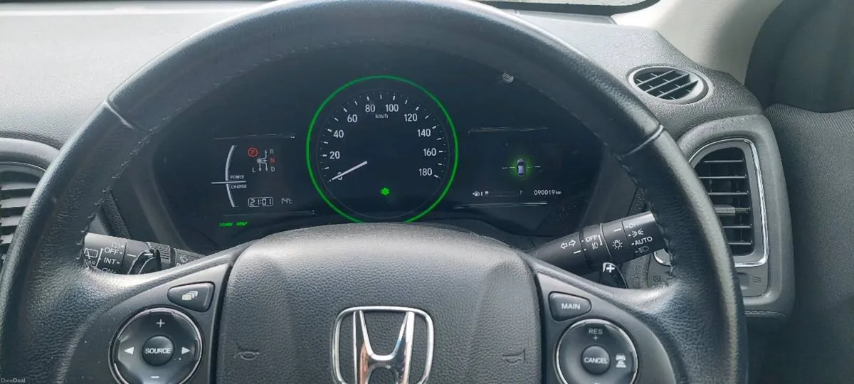2020 Honda Vezel 1.5 Hybrid Automatic | NCT 06/28 - Image 6