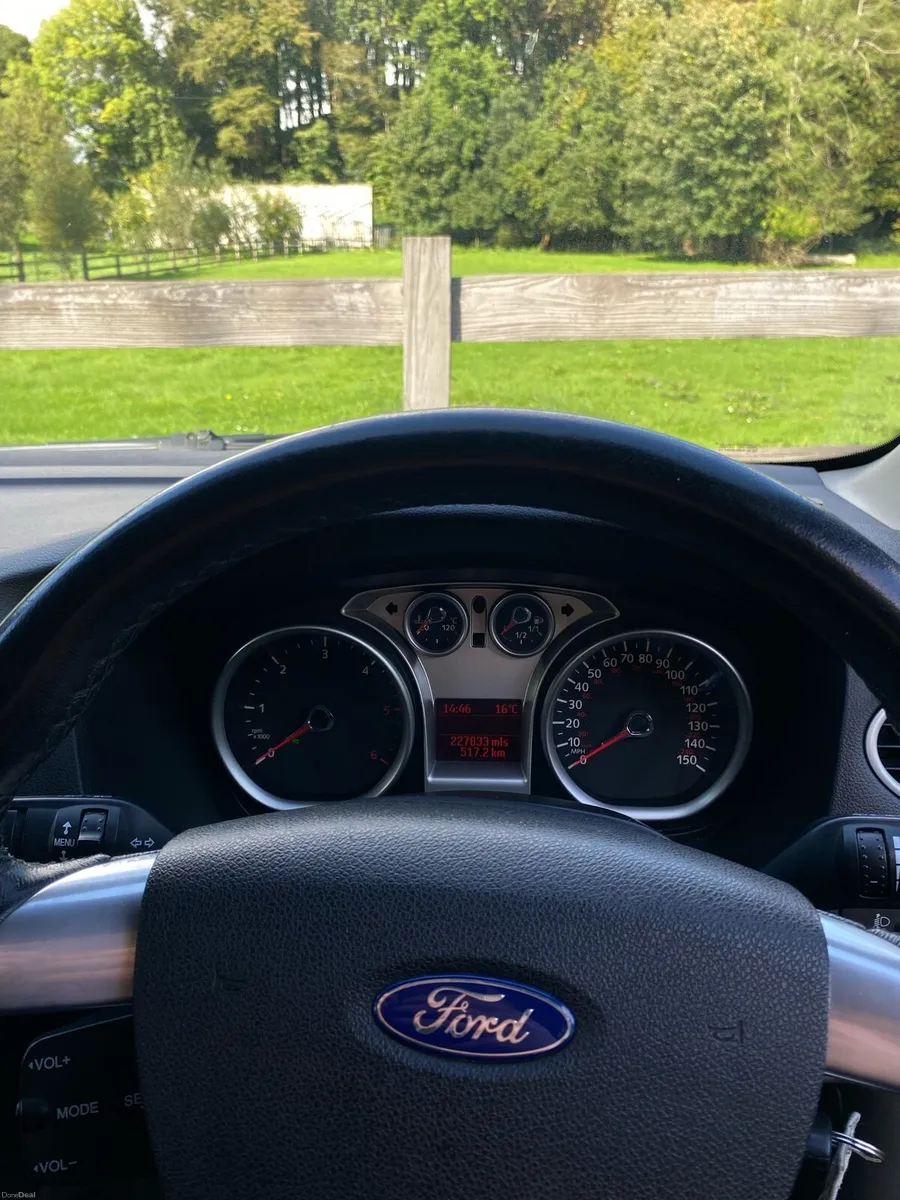 Ford focus 2009 - Image 5