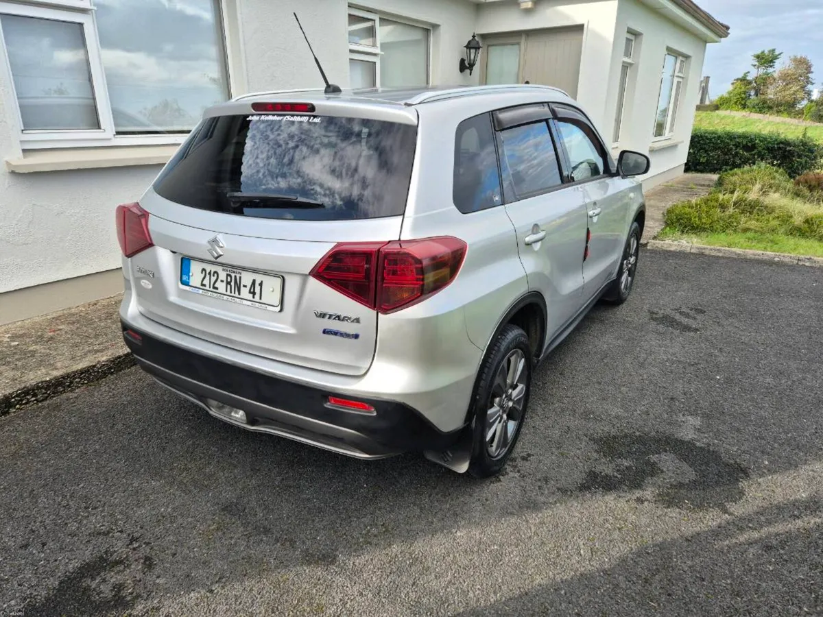 Suzuki Vitara 2021 1.4 Hybrid Manual - Image 2