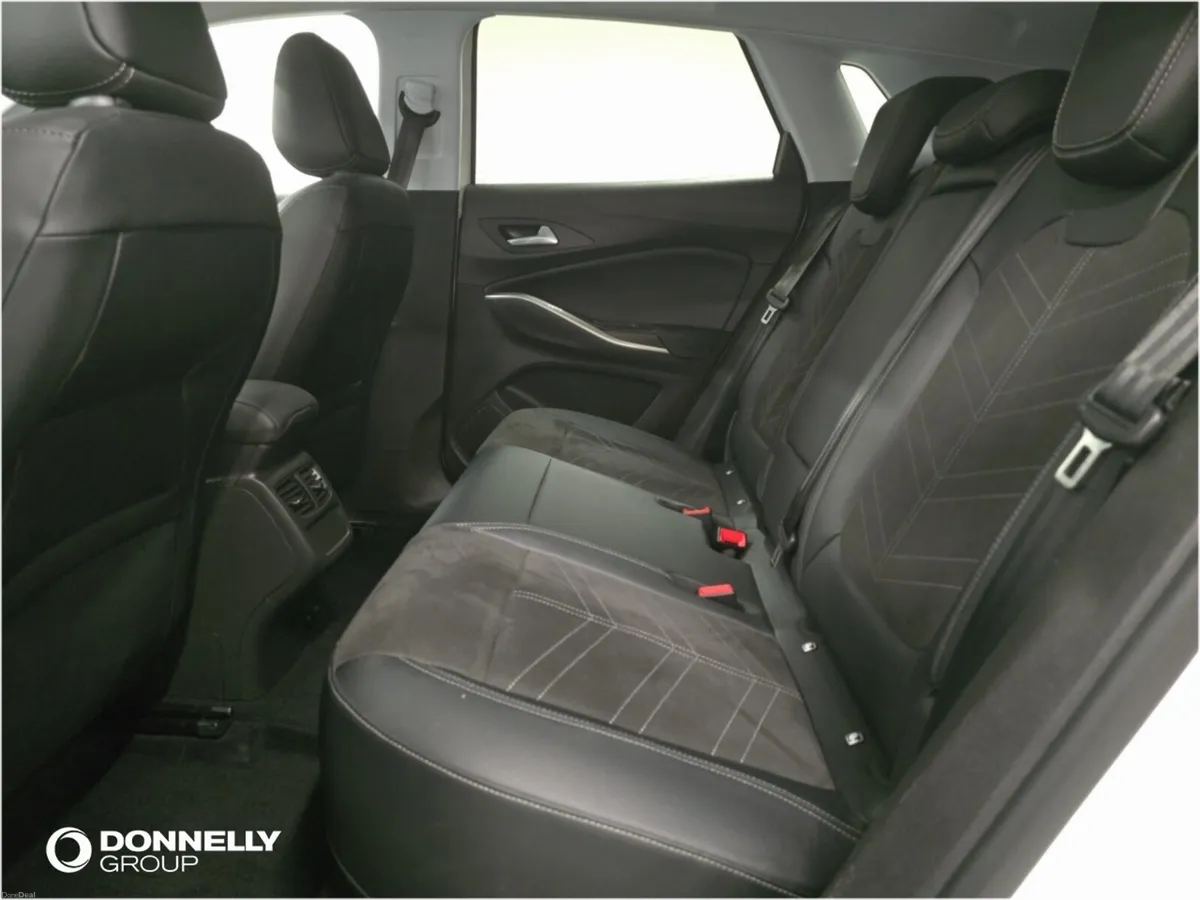 Vauxhall Grandland 1.6 Plug-in Hybrid Ultimate 5dr - Image 6