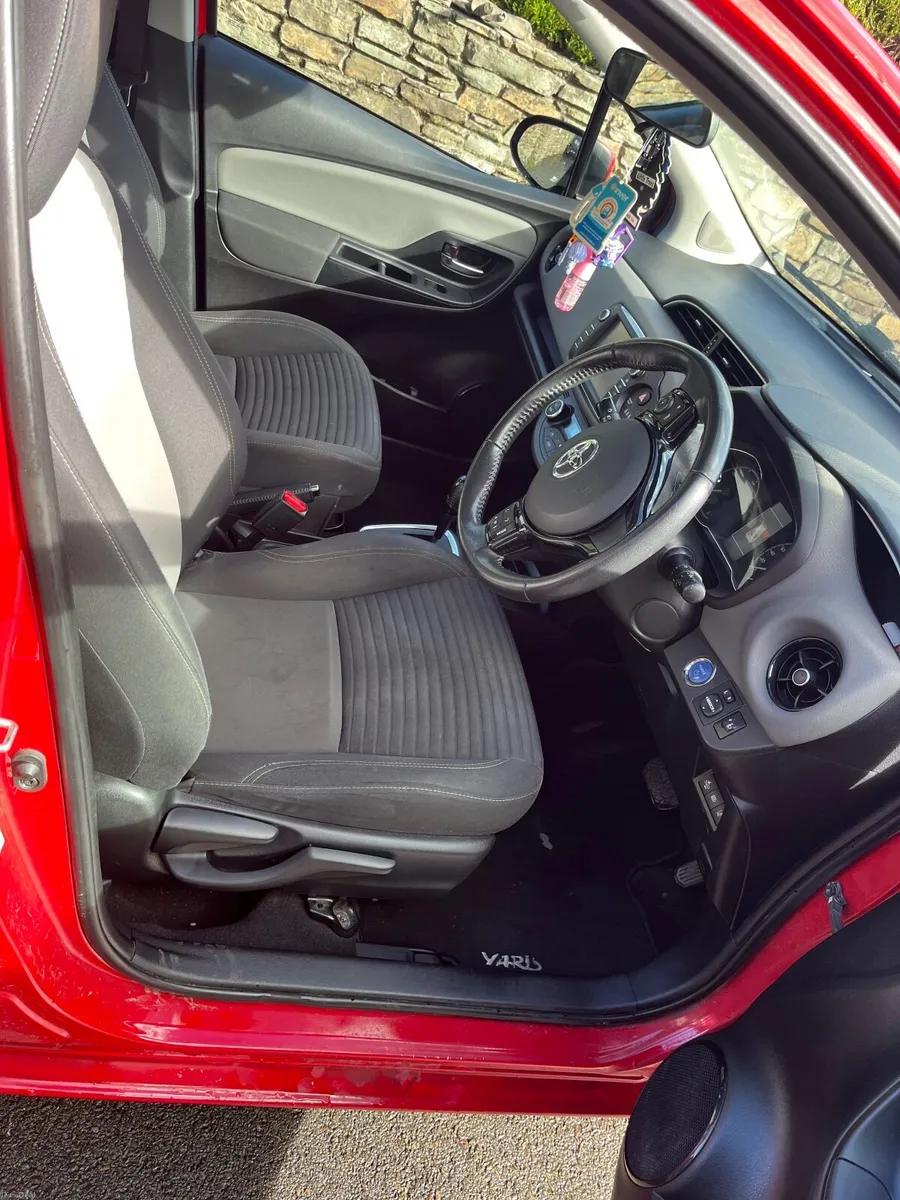Toyota Yaris 2018 - Image 5